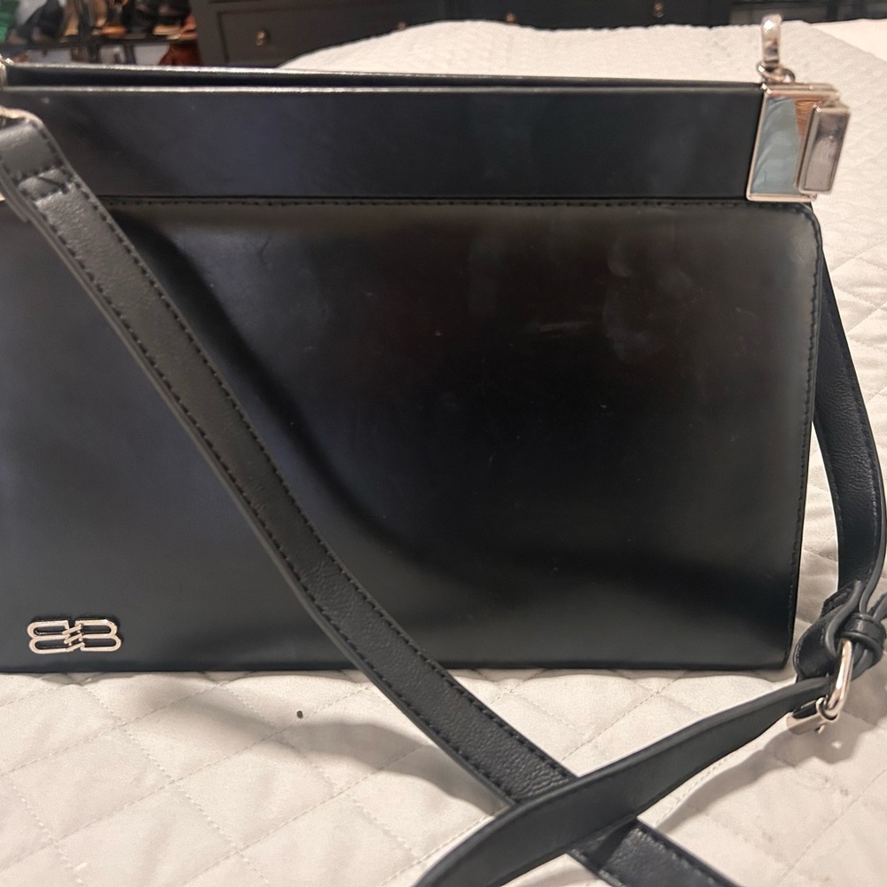 Balenciaga Vintage Elegant Black Leather Shoulder Bag